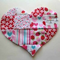 DIY-Valentines-Day-Patchwork-Heart-Applique