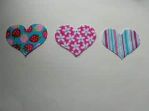 DIY-Valentines-Day-Patchwork-Heart-Applique-Small-Hearts