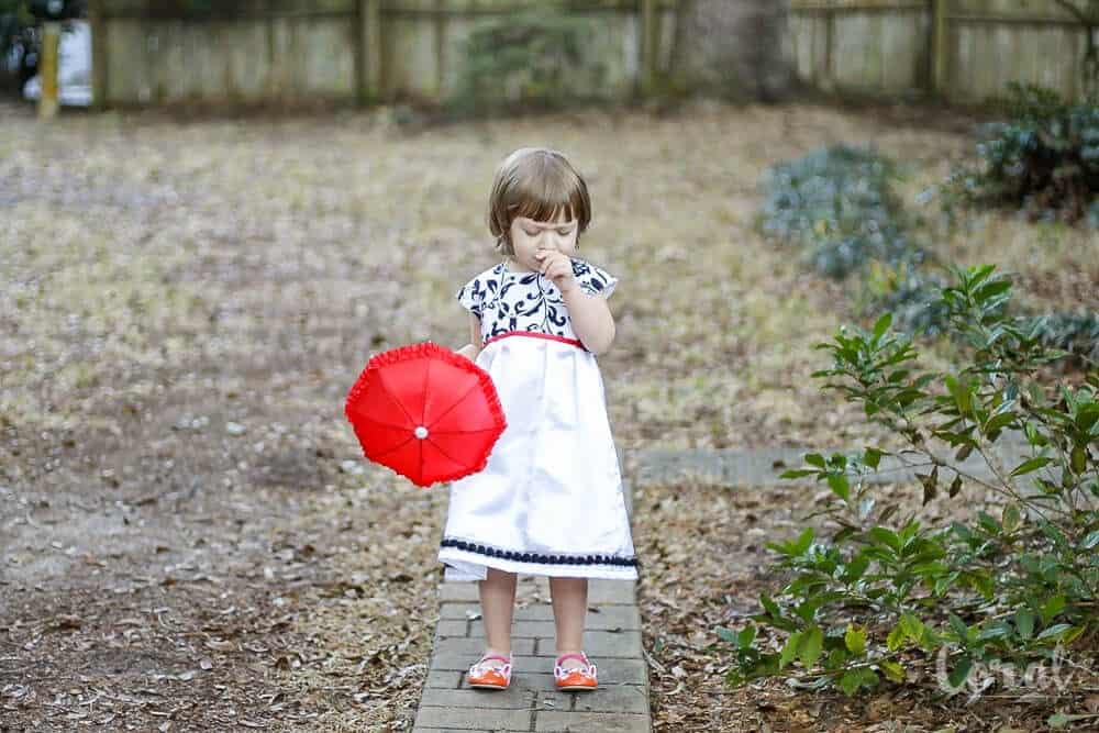 little-girl-with-red-umbrella