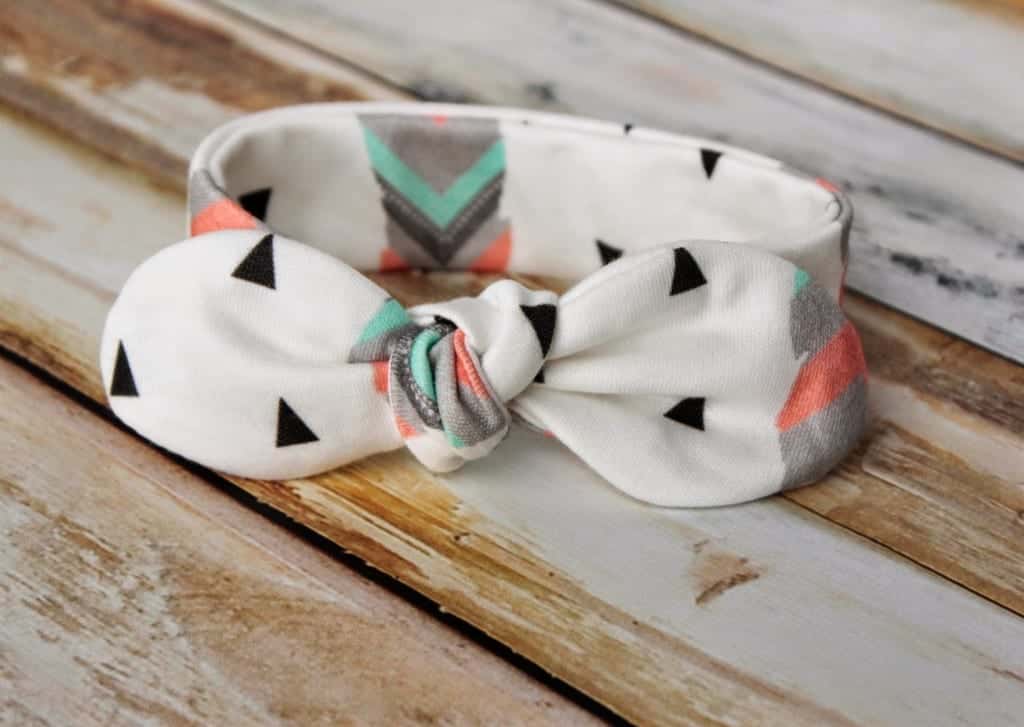 Knot-Bow-Headband-Pattern-and-Tutorial