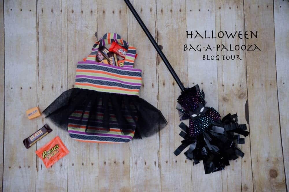 DIY+Halloween+Treat+Bag+Tutorial+Halloween+Bag-A-Palooza+--+Sunflower+Seams