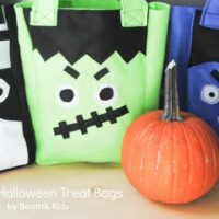 DIY-Halloween-Monster-Bag-Tutorial-by-beatnik-kids-at-coral-and-co