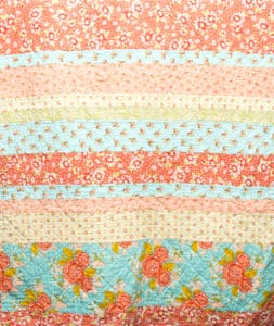 shabby-chic-strip-quilt-tutorial
