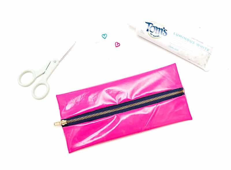 easy-diy-toothbrush-travel-case