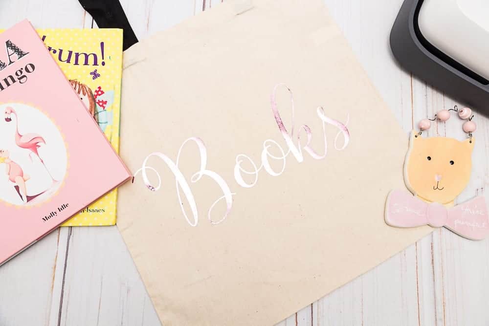 How To Use The Cricut Easy Press and Free Books SVG for Library Bag - Coral  + Co.