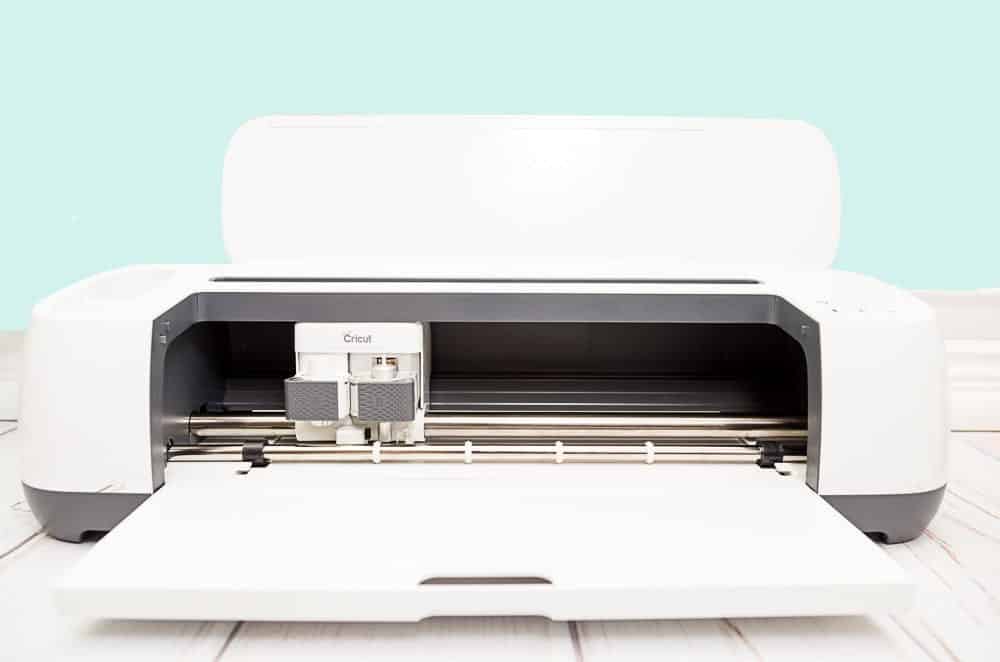 cricut-maker-vs-explore-air-2-which-one-should-you-buy