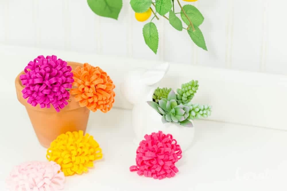 diy-felt-chrysanthemum-flower-pattern