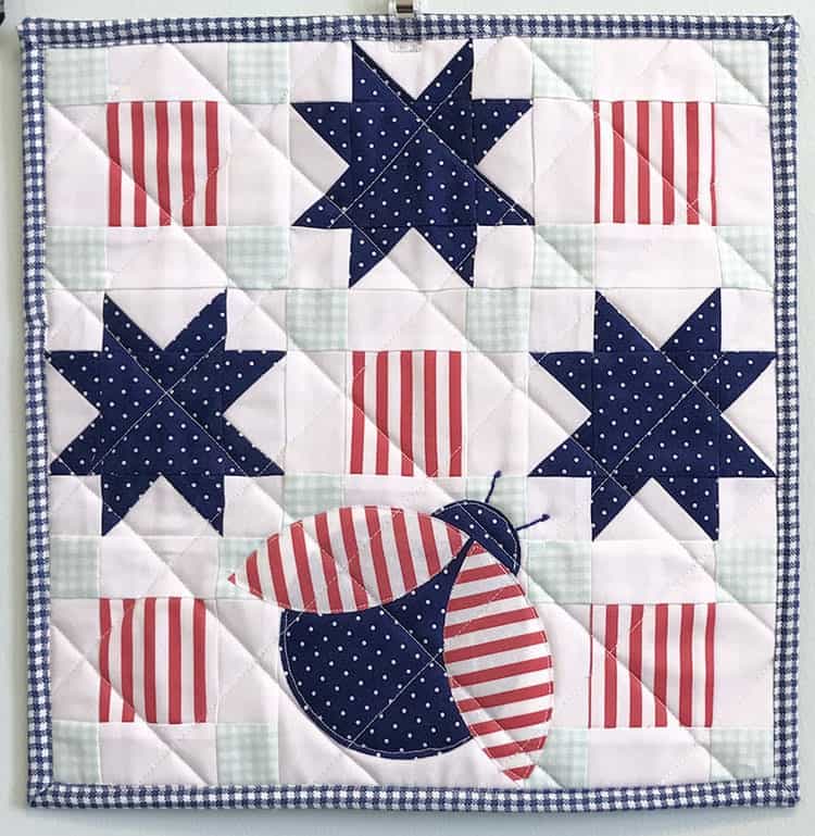 patriotic-mini-quilt-sew-can-she