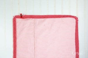how-to-sew-piping-to-a-pillow-back