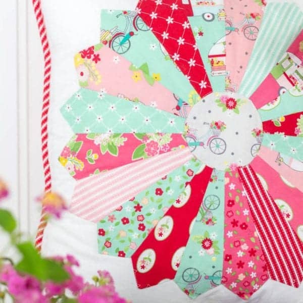 How to Make a Dresden Plate Pillow Video! Easily Attach a Dresden Plate