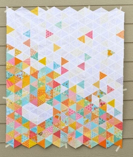 modern-triangle-heart-quilt