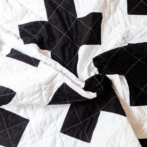 Free Swiss Cross Quilt Pattern A Modern Black and White Quilt