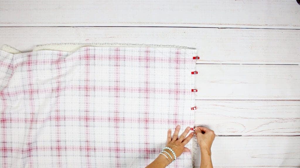 How to Make a Sherpa Fleece Blanket DIY with Flannel + Video! Coral + Co.
