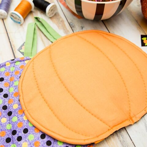 DIY Halloween Pumpkin Pot Holder Tutorial